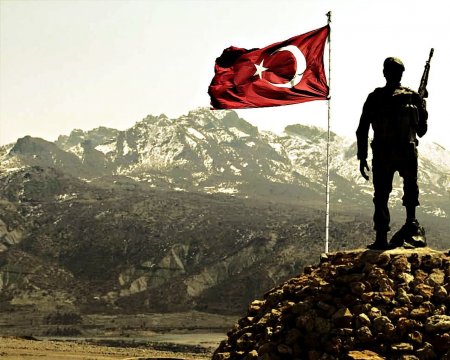 Türk xüsusi təyinatlılarından Xocalıya dəstək şüarı:"Hamımız azəriyik!" - VİDEO