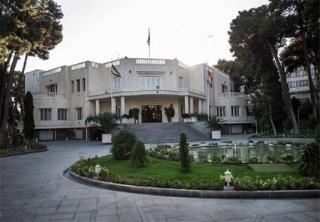 İranda Prezident sarayına hücum olub –Hucum edən şəxs xəstəxanada ölüb