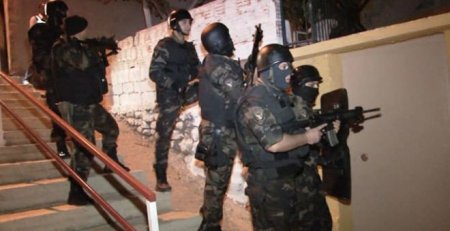İstanbul polisindən xüsusi əməliyyat –54 İŞİD üzvü saxlanıldı