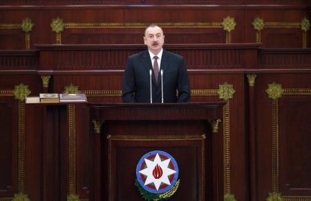 Azərbaycan parlamentinin 100 illiyi - İlham Əliyev iclasda