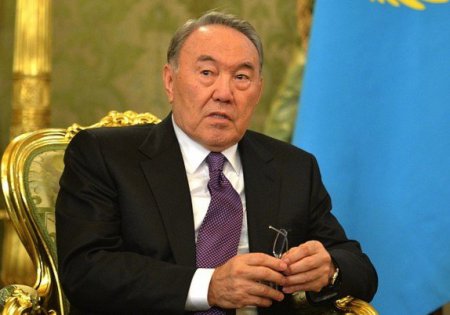 Nazarbayev:"Xoşbəxt olan milyarder görmədim"