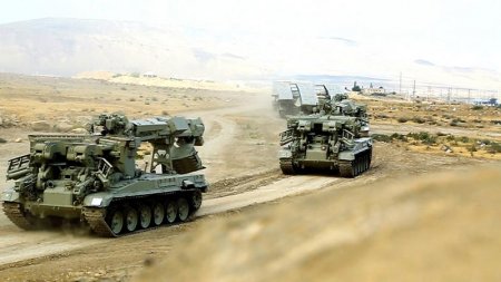 Ordumuz HƏRƏKƏTƏ KEÇDİ: 10 min əsgər, 150 tank, 35 təyyarə və... - FOTO/VİDEO