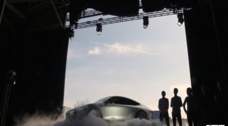 Günəş enerjisi ilə işləyən avtomobilin təqdimat mərasimi keçirildi - VİDEO