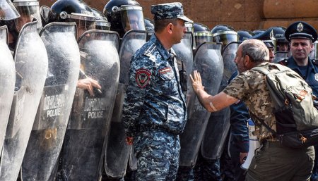 Ermənistan ilk dəfə “Dağlıq Qarabağ rejimi”ni artıq itirdiyini etiraf etdi