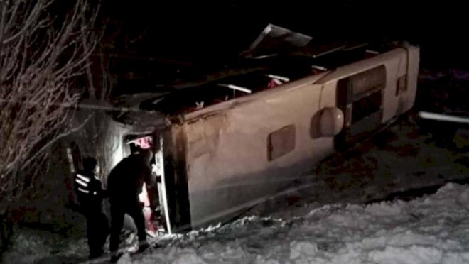 Türkiyədə sərnişin avtobusu aşdı - 21 nəfər yaralandı
