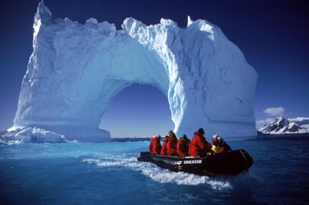 Böyük dövlətlərin Antarktida uğrunda döyüşü yaxınlaşır 
