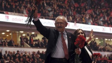 Kılıçdaroğlu 5-ci dəfə CHP-nin sədri seçildi - VİDEO