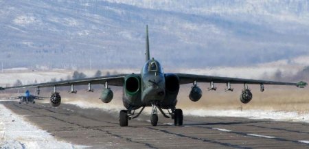 Rusiyaya məxsus "Su-25" təyyarəsi Suriyada vuruldu, xilas olan pilotu isə terrorçular güllələdi