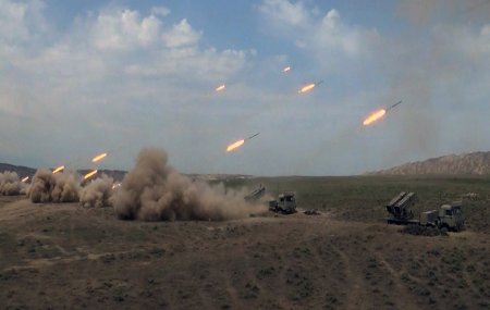 Azərbaycan ordusu genişmiqyaslı əks-hücum əməliyyat planını sınaqdan çıxarır –VİDEO