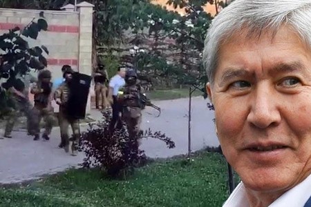 Süpürgəçilikdən prezidentliyə yüksələn gitaraçı-siyasətçi: Atambayev kimdir?