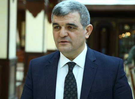 Deputat Fazil Mustafa:“Təcili seçəcəyimiz iki yol var…”