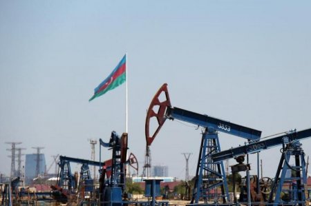 Azərbaycan noyabrda gündəlik neft hasilatını azaldıb