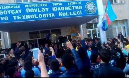 "Kollecdə pul yığmaq üçün bütün tələbələri imtahandan kəsirlər" 