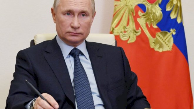 Putin Qarabağla bağlı müşavirə keçirdi