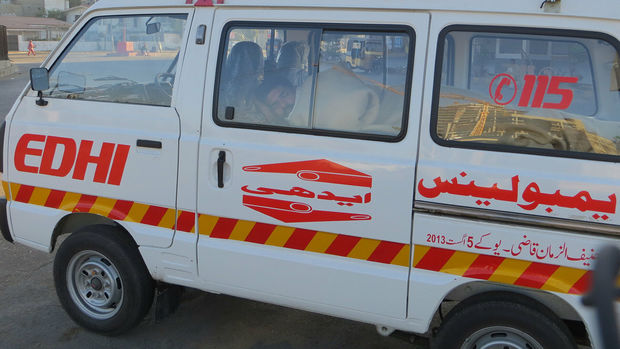 Pakistanda avtobusda partlayış: Çox sayda ölən və yaralı var - FOTO