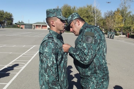 Vətən müharibəsinin bir qrup iştirakçısı ehtiyata buraxılıb FOTOLAR