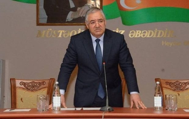 İcra başçısının xanımı şəhidlərin anım tədbirində qırmızı geyindi