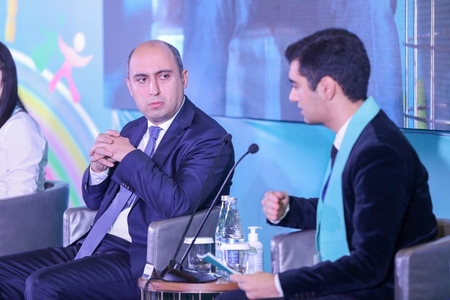 "Dərs yükünün azaldılması məsələsi gələcəyə hesablanmalıdır" - Təhsil naziri