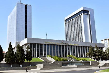 Müdafiə, təhsil və səhiyyə xərcləri artırıldı - Rəqəmlər