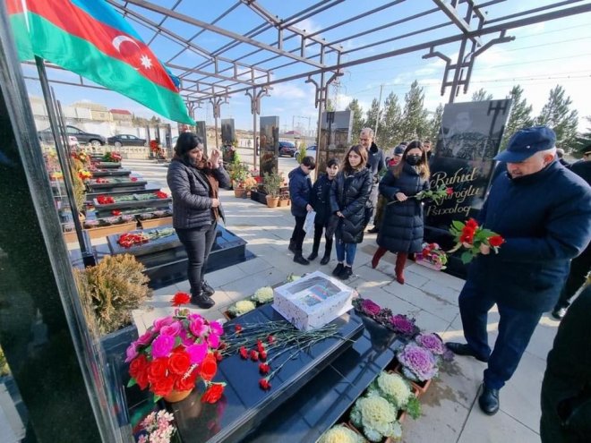 Suraxanıda Vətən müharibəsi şəhidinin doğum günü münasibətilə məzarı ziyarət olunub