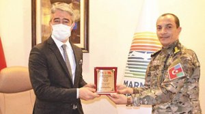 Özünü “FHN polkovniki” kimi tanıdan o dələduz bələdiyyə başqanını necə aldadıb...