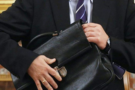 Nazirin yeni təyin etdiyi müdir İSTEFA VERDİ FOTO