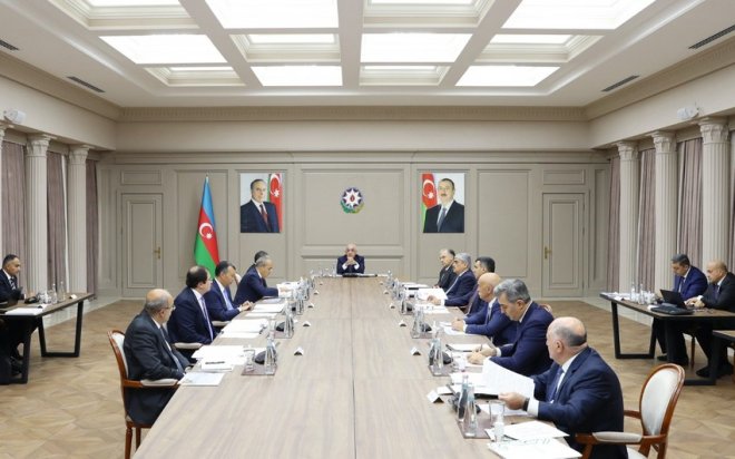 Baş nazir iclas keçirdi -
