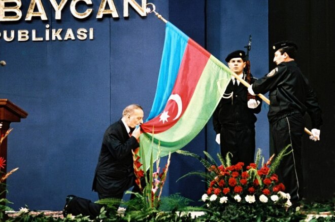 Ulu öndər Heydər Əliyev və ordu quruculuğu.