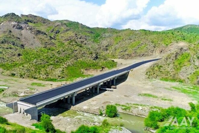 Azərbaycan Laçında sərhəd-buraxılış məntəqəsi qurdu -