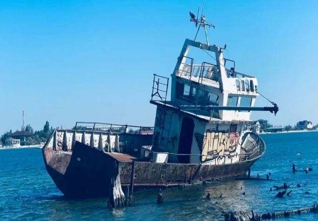 Hind okeanında Çin gəmisi batıb, 39 nəfər itkin düşüb