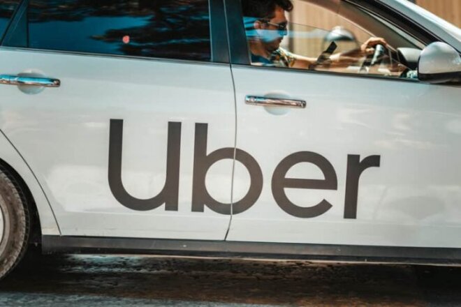 “Uber” şirkətinin fəaliyyəti qadağan edildi