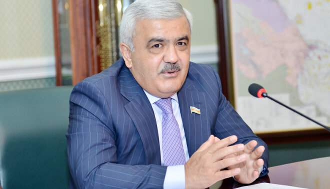 Rövnəq Abdullayev bu vəzifədən gedir-