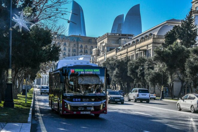 “BakuBus” avtobusu qadını vurdu -