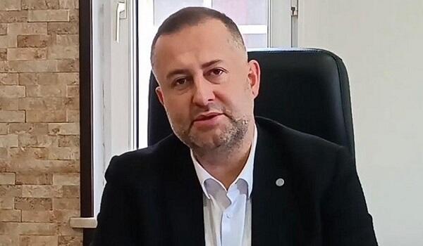 AKP rəsmisi yol qəzasında öldü