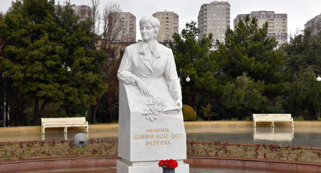 Elm, Fədakarlıq və İnsanlıq Nümunəsi