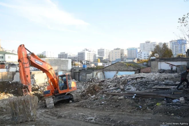 Bakıda böyük söküntü işləri başladı, park salınacaq