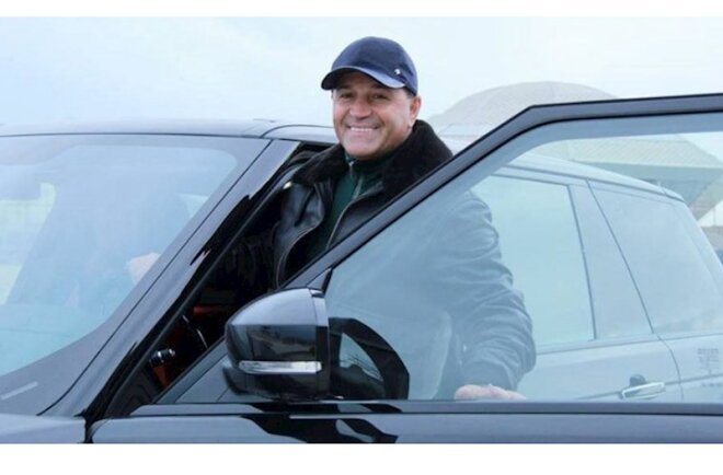 “Xanlar Vəliyev bina alandır?” —