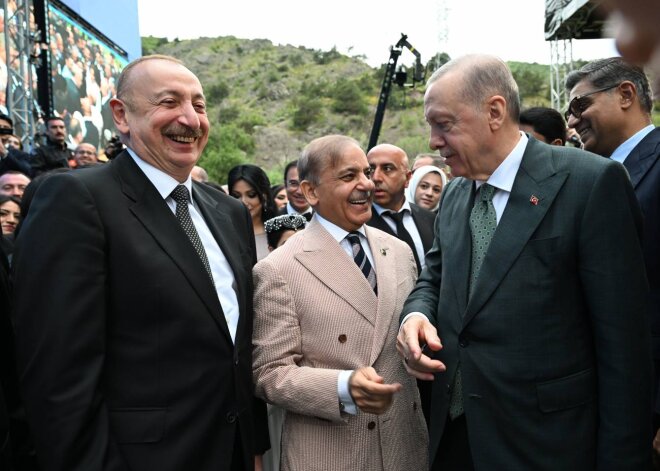 Azərbaycan ilə Türkiyə və Pakistan arasında   əlaqələr tarixi köklərə əsaslanır