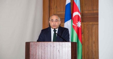 Şeyxin kürəkəni olan səfir azərbaycanlıları tədbirə buraxmayıb -