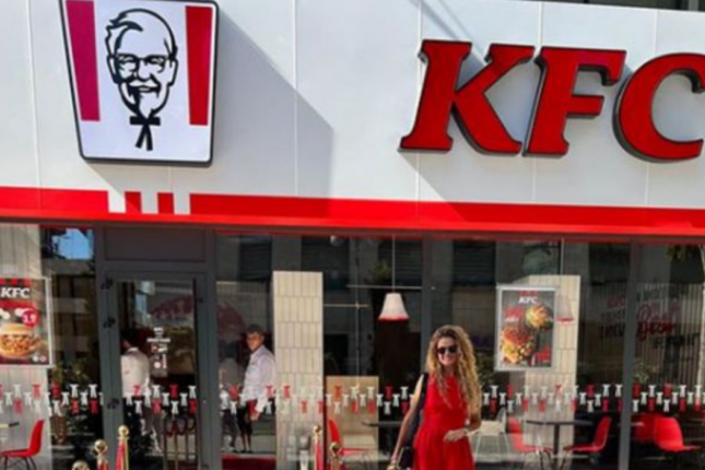 KFC-də müştəriyə iylənmiş toyuq budu satdılar –