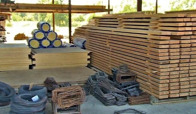 Tikinti materialları alanlara