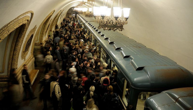 Metroda problem yarandı -