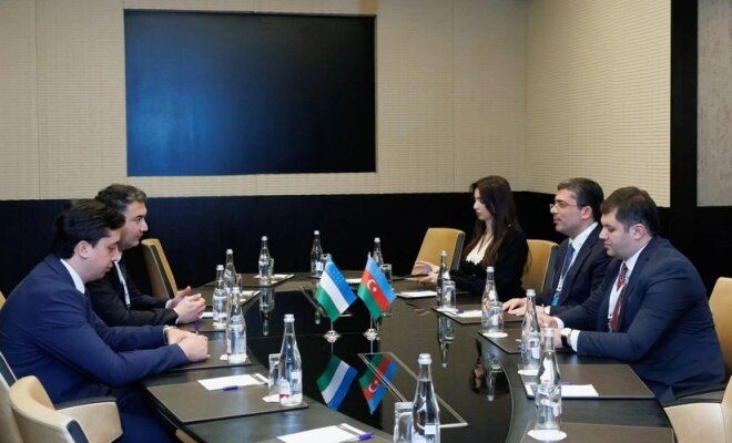 Əhməd İsmayılov Özbəkistan nümayəndə heyəti ilə görüşdü