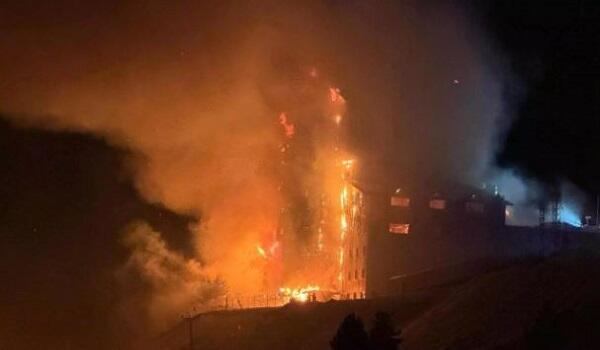 Bakıda oteldə yanğın: