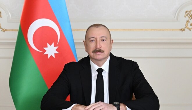 Prezident nazirlərin iclasında iştirak edir