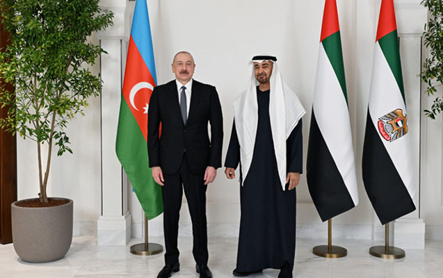 Prezidentə zənglər gəlməkdə davam edir