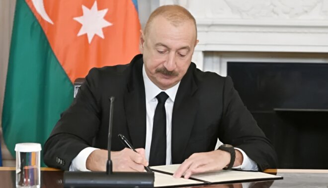 İlham Əliyev uşaqlarla bağlı qanun imzaladı