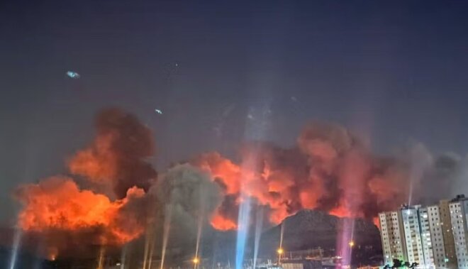 İran OD İÇİNDƏ: Paytaxtdan limanlara qədər hər yer BOMBALANIR -