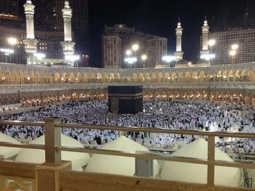 Məkkəyə giriş dayandırıldı -