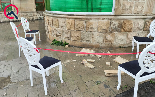 Oğlunun toyunda başına daş düşən kişi öldü